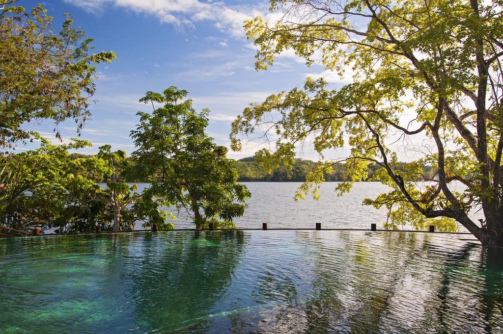 Las Lagunas Boutique Hotel Flores Zewnętrze zdjęcie